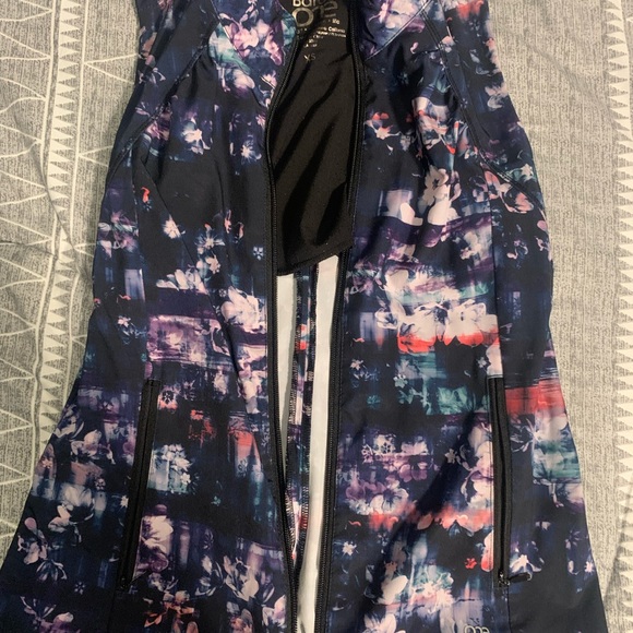 Floral scrub vest! - Picture 2 of 2